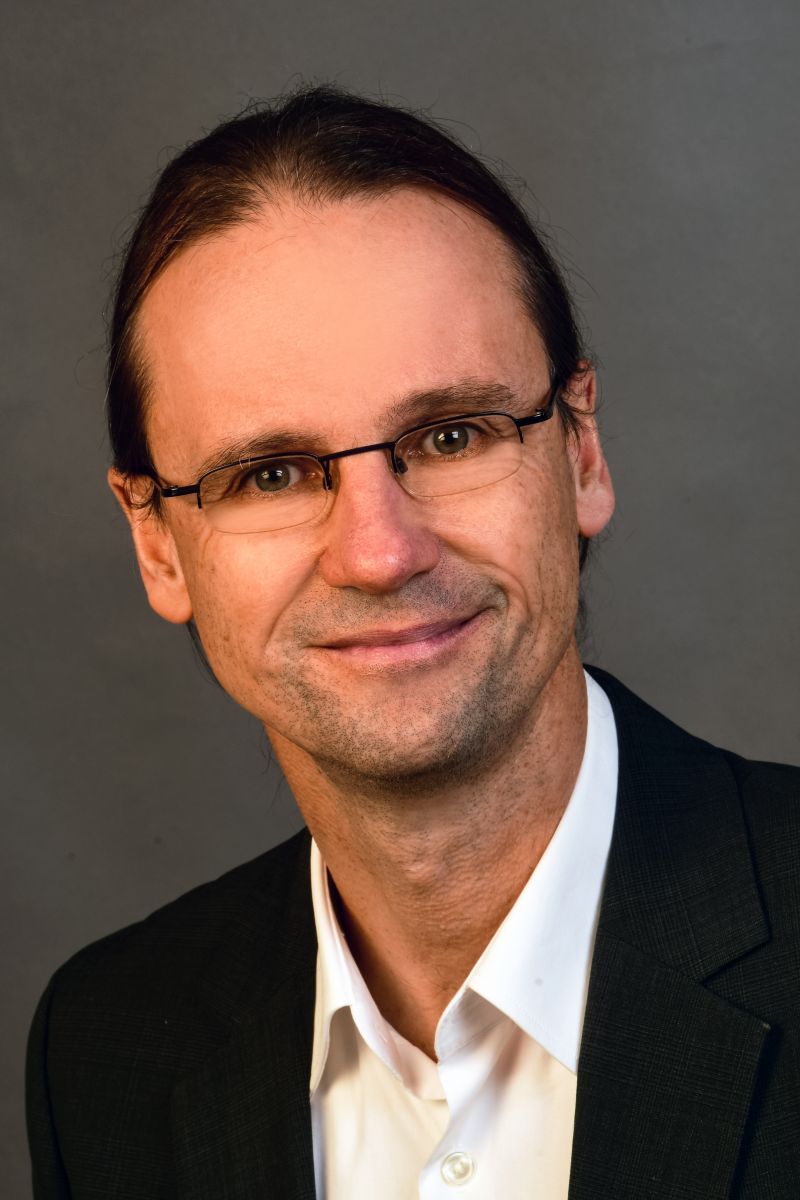 Dr. Rolf Gerlicher